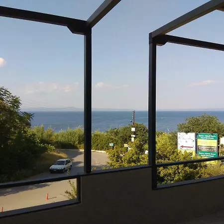 Arellis Studios Апарт-отель *
