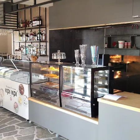 Arellis Aparthotel *