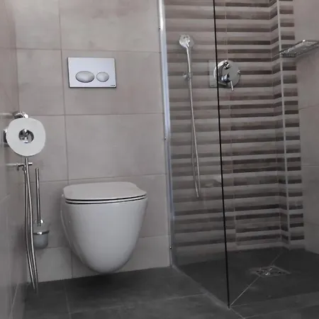 Arellis Apartmanhotel Áfitosz
