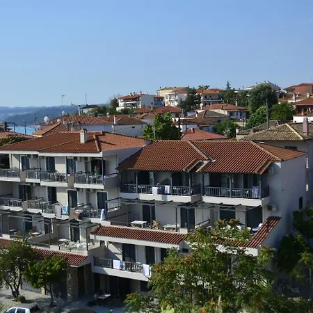 Arellis Apartmanhotel *