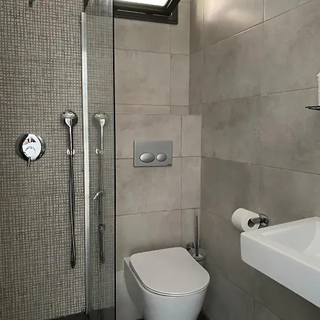 Arellis Apartmanhotel Áfitosz
