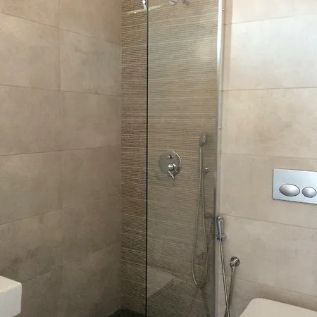 Arellis Aparthotel *